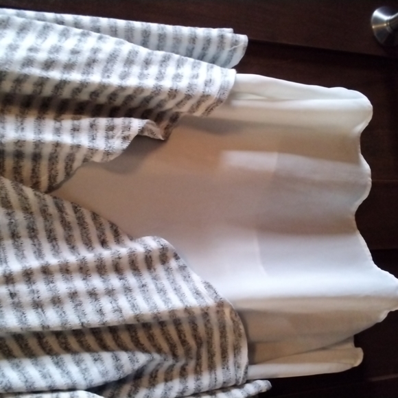 Sweater - Picture 5 of 7